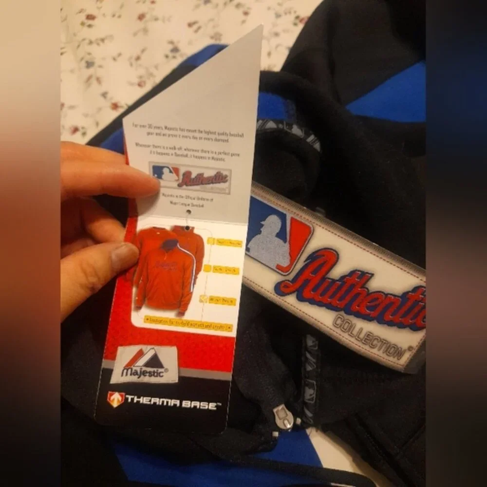Majestic - Toronto Blue Jays Hoodie Large -NWT - Picture 14 of 14